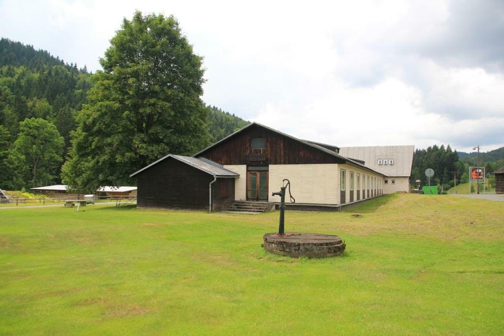 Pod Javorem Velké Karlovice Exterior photo