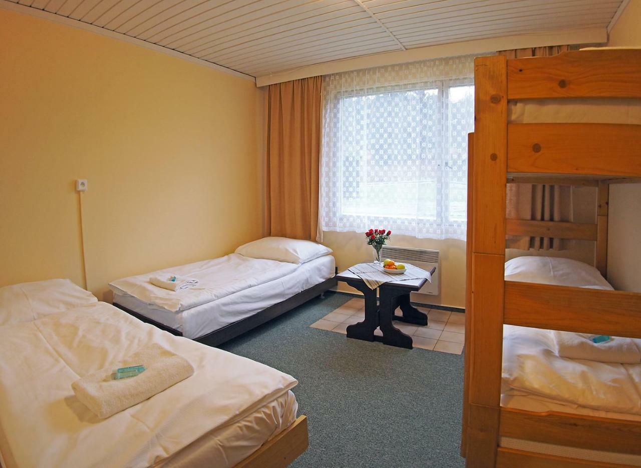 Pod Javorem Velké Karlovice Exterior photo